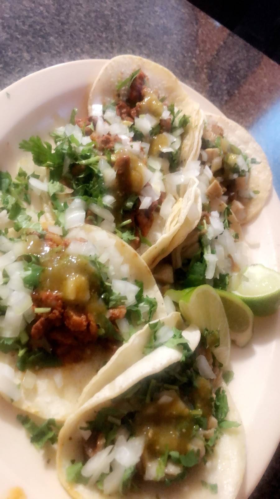 Cenaduria La Gorda | restaurant | 10654 Cedar Ave, Bloomington, CA 92316, USA | 9098771490 OR +1 909-877-1490