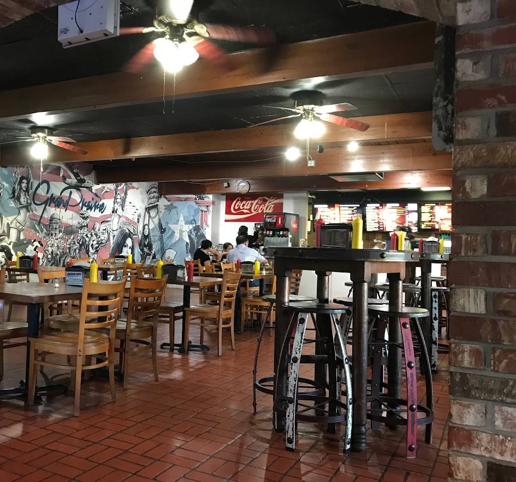 Jimmys Burgers | restaurant | 713 E Jefferson St, Grand Prairie, TX 75051, USA | 4696105177 OR +1 469-610-5177