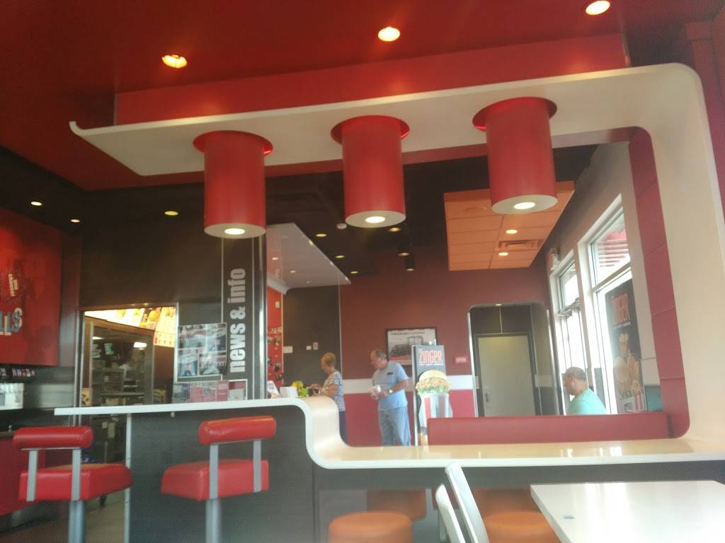 KFC | restaurant | 2107 W Danforth Rd, Edmond, OK 73003, USA | 4053411878 OR +1 405-341-1878