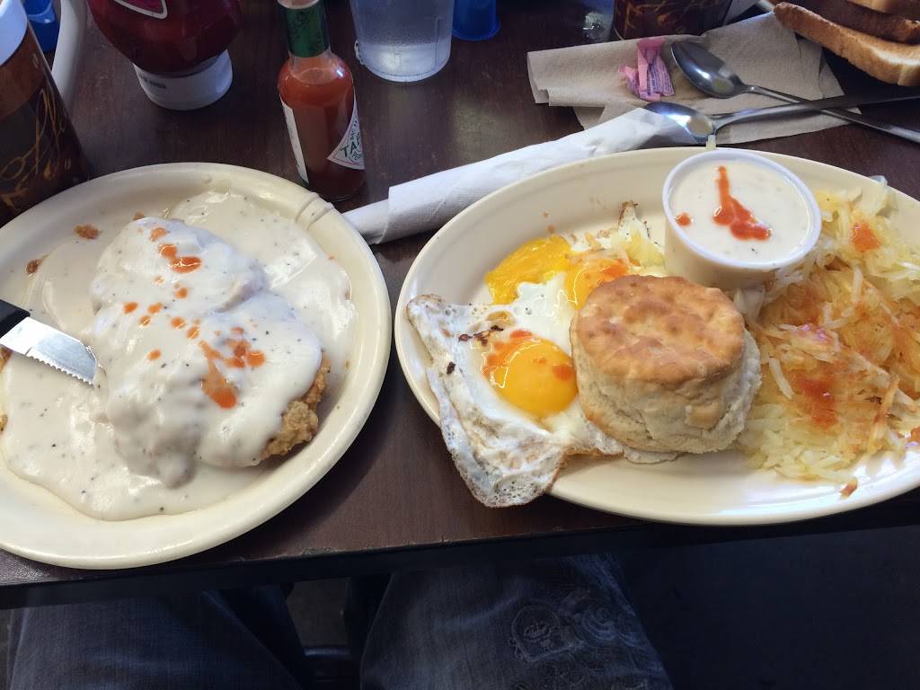 Lonesome Spur Cafe & Catering | restaurant | 218 S, 7002, FM156, Justin, TX 76247, USA | 9406482600 OR +1 940-648-2600