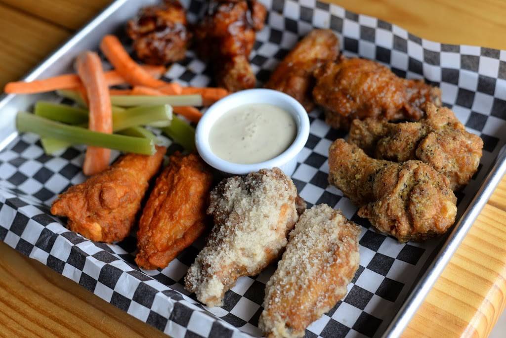 Whiskey Tree Bar & Grill | restaurant | 7905 Bandera Rd #3, San Antonio, TX 78250, USA | 2107585376 OR +1 210-758-5376