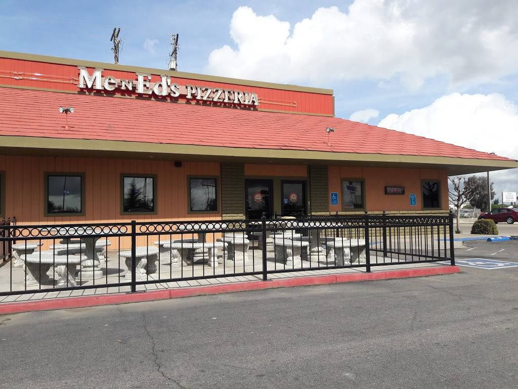 Me-n-Eds On Tap | restaurant | 3165 S. Highland, Selma, CA 93662, USA | 5598964677 OR +1 559-896-4677