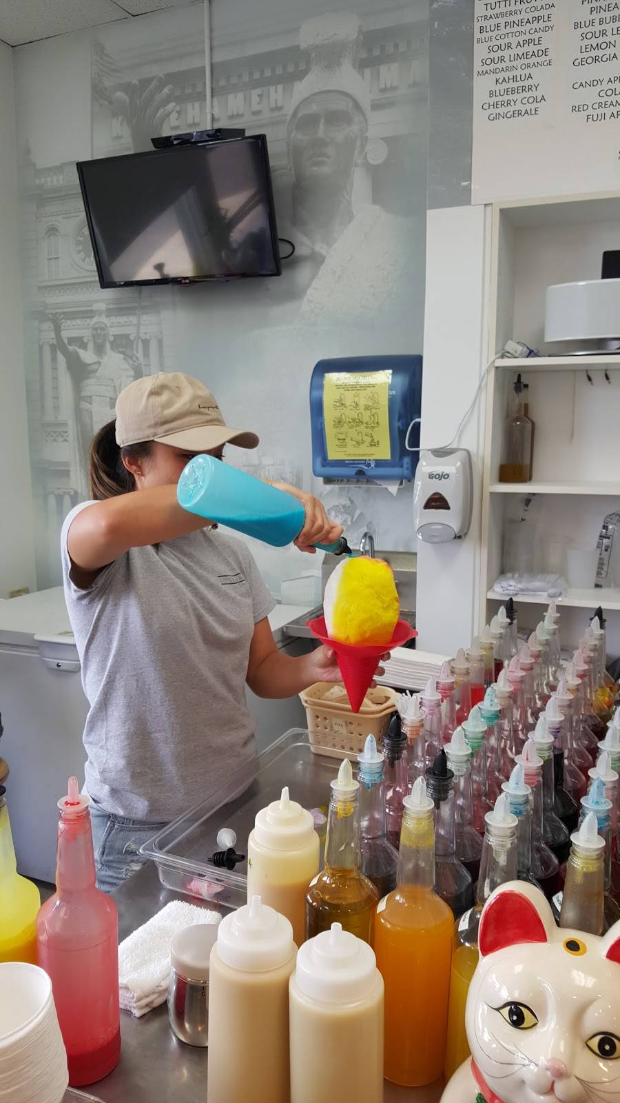 Hawaiis Favorite Kitchens | restaurant | 3111 Castle St, Honolulu, HI 96815, USA | 8087440465 OR +1 808-744-0465