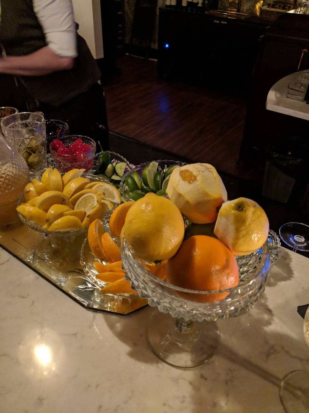 Monroes Restaurant | bakery | 3001 Monroe Ave, Rochester, NY 14618, USA | 5853489103 OR +1 585-348-9103