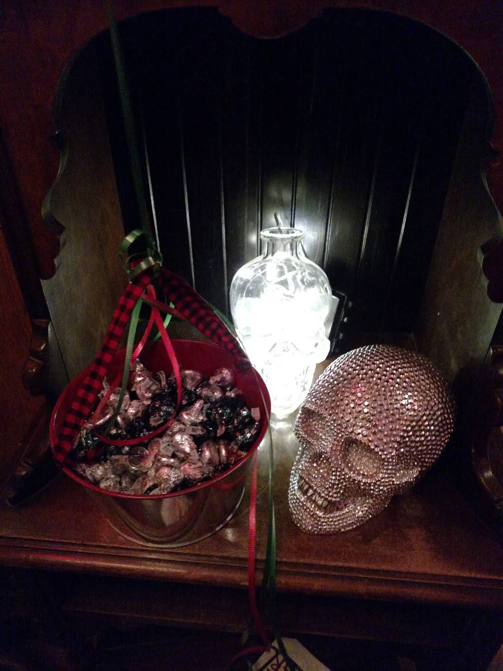 Someone Elses Bar | restaurant | 3841 Willow Ave #1850, Castle Shannon, PA 15234, USA | 4123434332 OR +1 412-343-4332