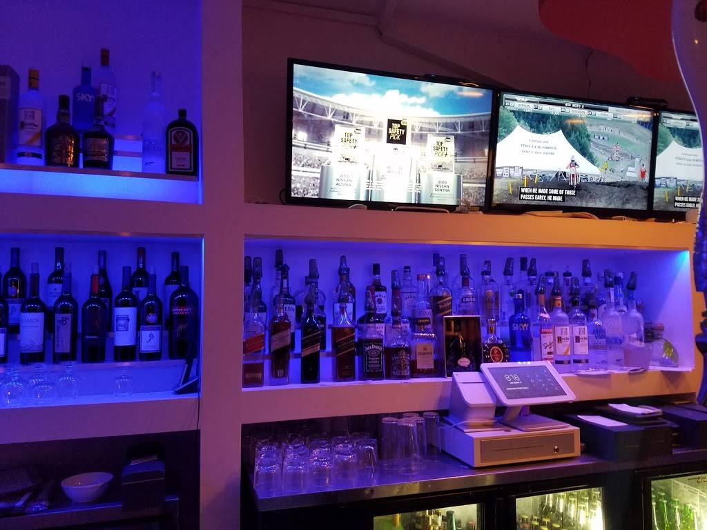 Evangadi sports bar | restaurant | 953 Bonifant St, Silver Spring, MD 20910, USA | 3015850555 OR +1 301-585-0555