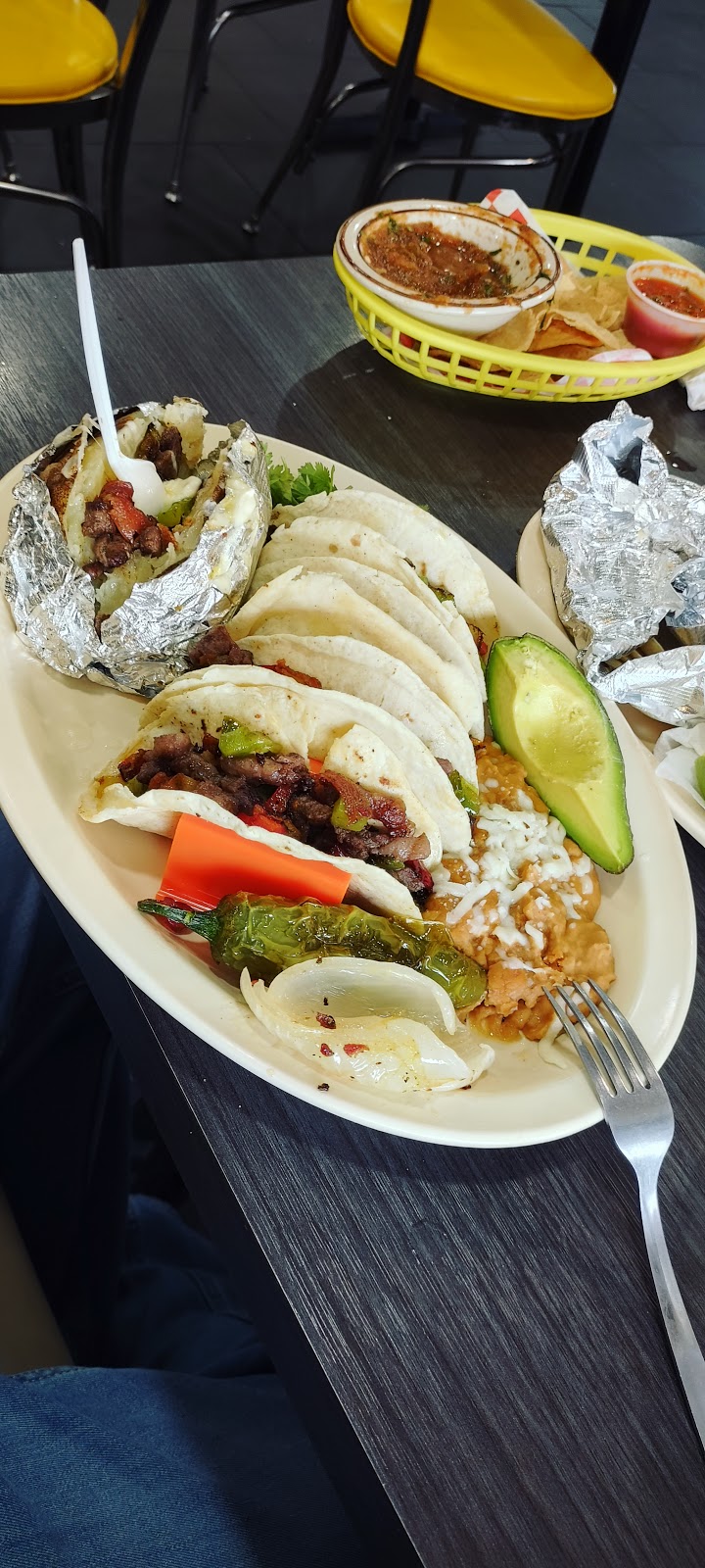 Los Toreados Northeast | restaurant | 5331 Marcillus Ave, El Paso, TX 79924, USA | 9159105558 OR +1 915-910-5558