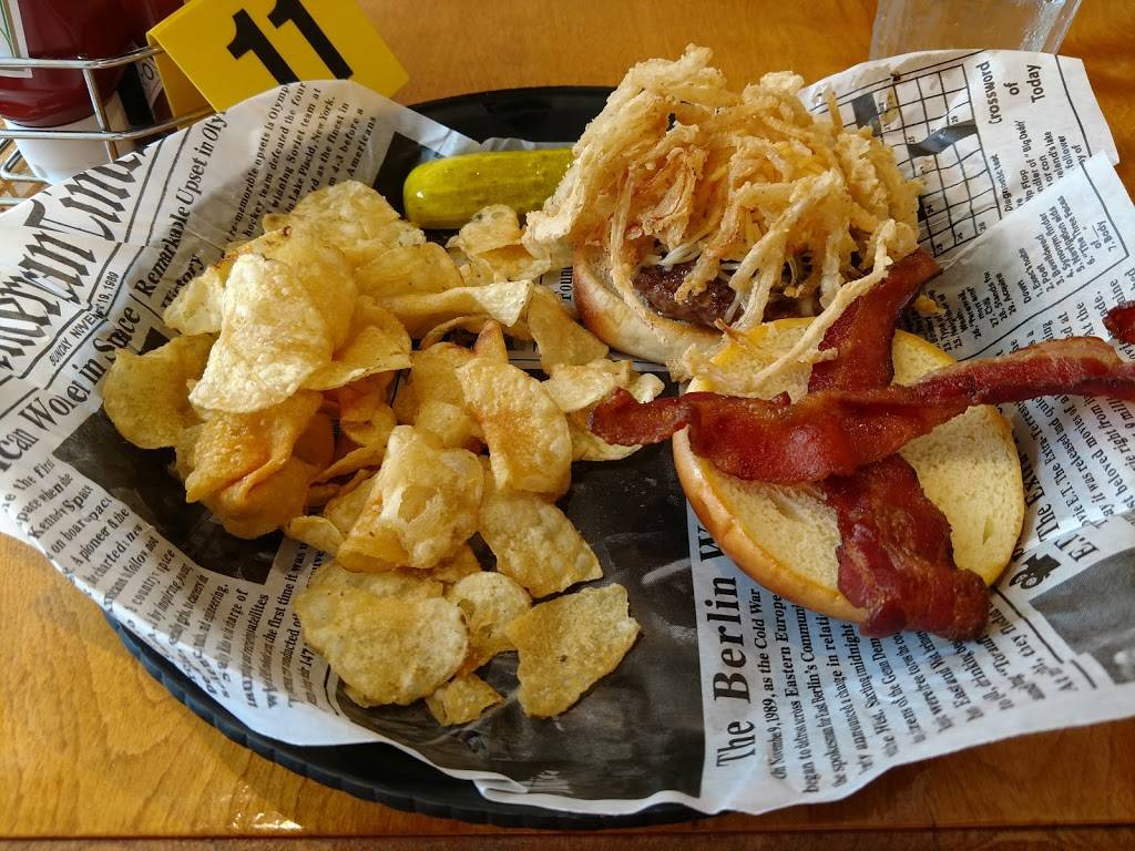 The Bistro at Eagles Point | restaurant | 307 N Cherry St, Eaton, OH 45320, USA | 9373365253 OR +1 937-336-5253