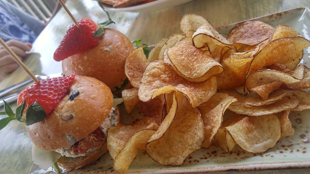 Porch Cafe | restaurant | 1625 E Beach Dr, Galveston, TX 77550, USA | 4097620808 OR +1 409-762-0808