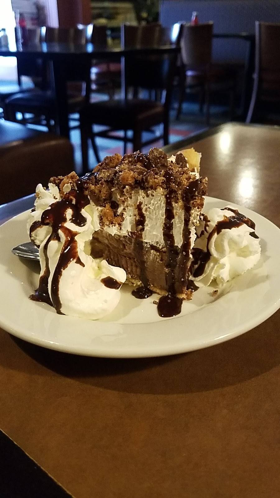 Georges Pizza & Restaurant | restaurant | 9 School St, Unionville, CT 06085, USA | 8606730421 OR +1 860-673-0421