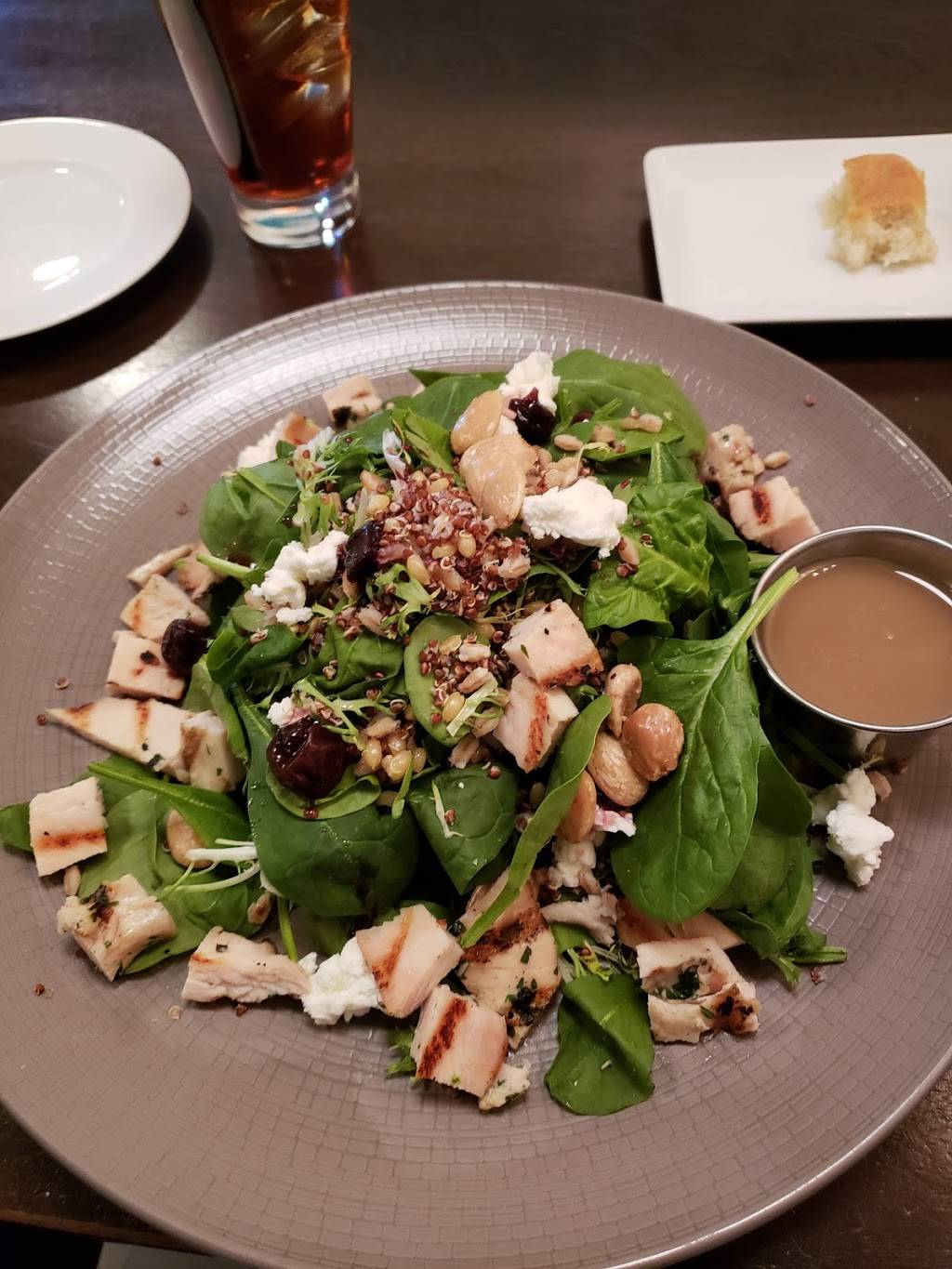 Autograph Brasserie | restaurant | 503 W Lancaster Ave, Wayne, PA 19087, USA | 6109642588 OR +1 610-964-2588