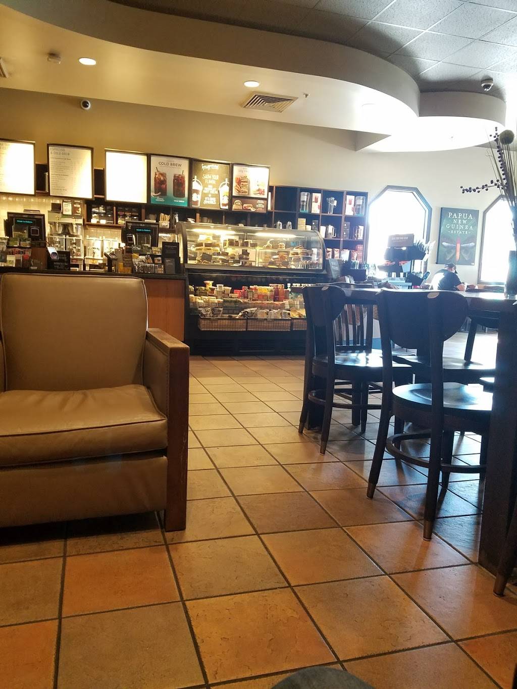 Starbucks | cafe | 13781 Mono Way, Sonora, CA 95370, USA | 2095338831 OR +1 209-533-8831