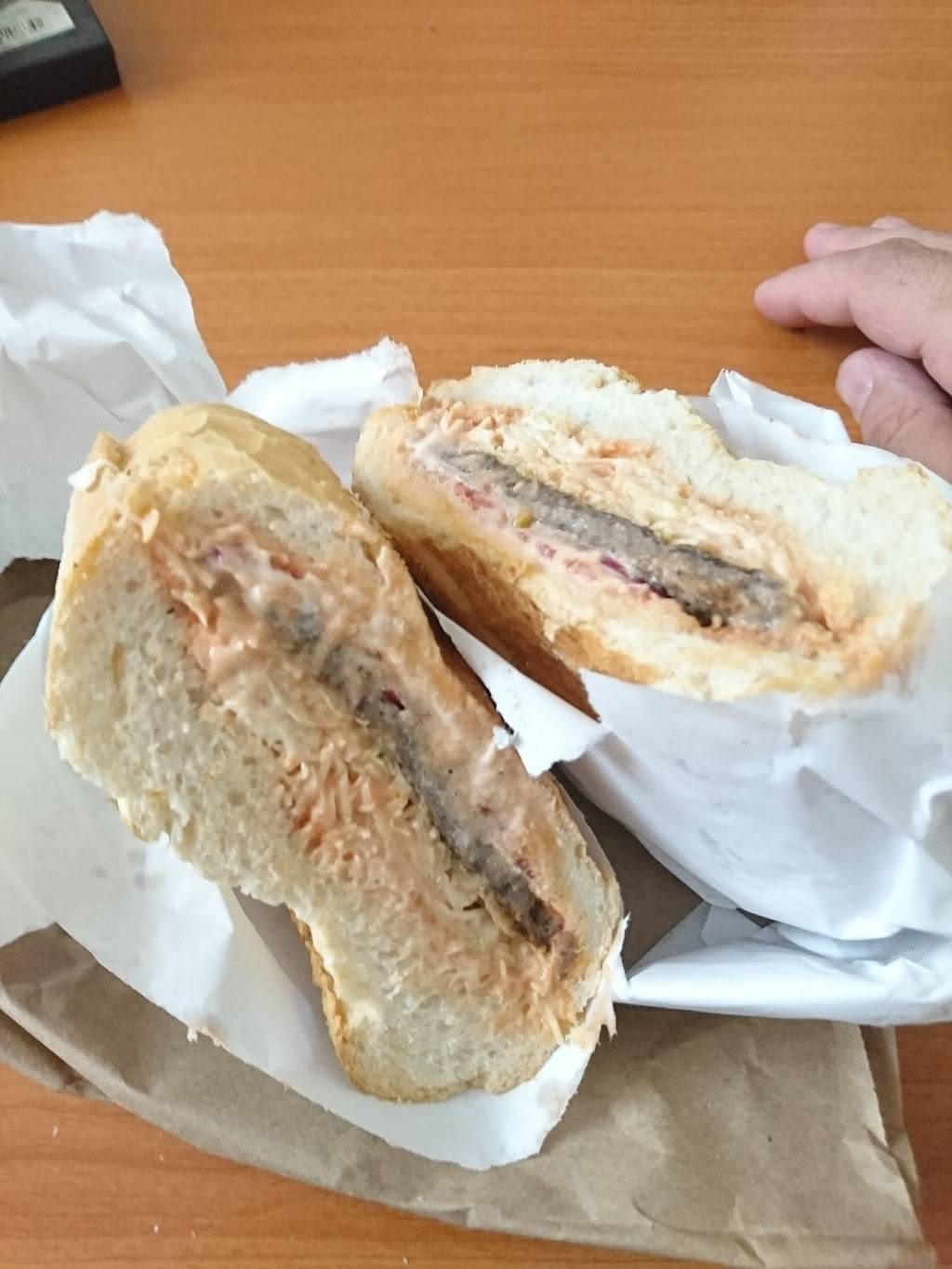 Finest Deli 1 & Restaurant | restaurant | 672 Sunrise Hwy, West Babylon, NY 11704, USA | 6315398011 OR +1 631-539-8011