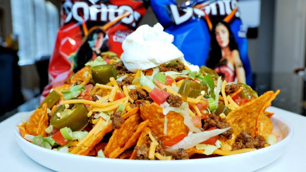 Lions Den Eatery | restaurant | 801 Chestnut St, San Marcos, TX 78666, USA | 2107605786 OR +1 210-760-5786