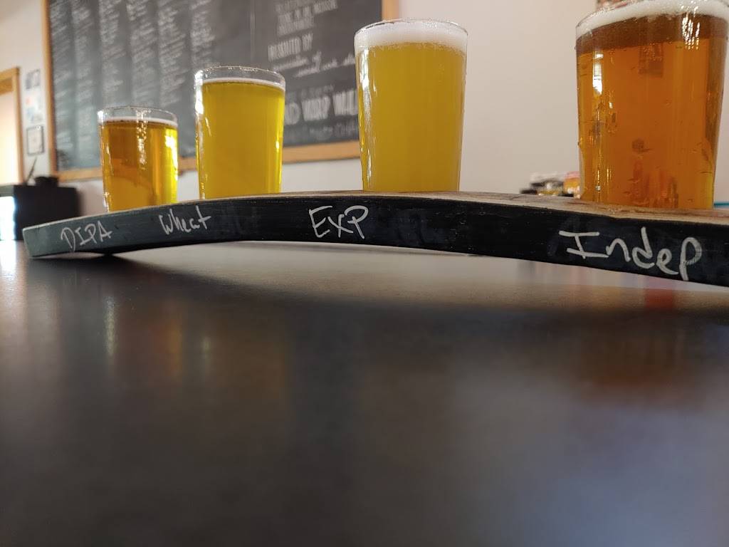 Apex Aleworks Brewery & Taproom | restaurant | 4356 S Noland Rd, Independence, MO 64055, USA | 8166422901 OR +1 816-642-2901