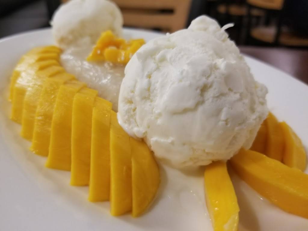 The Coconut On T | restaurant | 1110 T St, Sacramento, CA 95811, USA | 9168224665 OR +1 916-822-4665