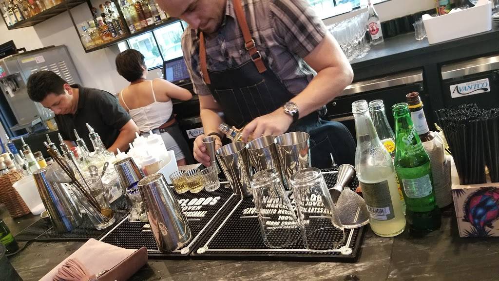 Calle Onze | restaurant | 222 W 11th St, Houston, TX 77008, USA | 8327671417 OR +1 832-767-1417