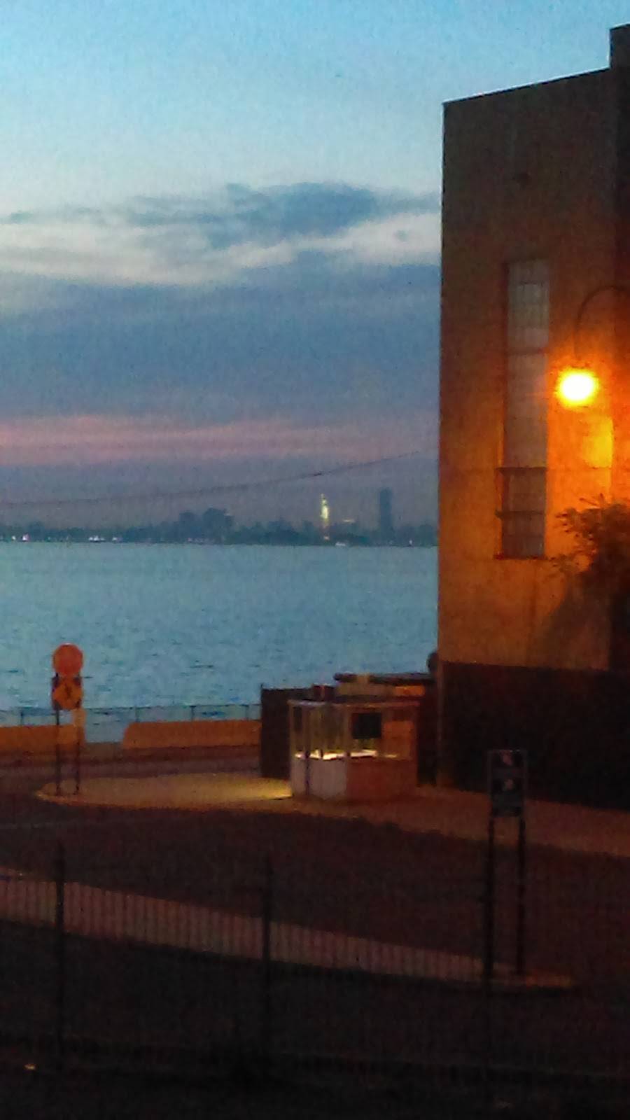 Petes Brooklyn Eats | restaurant | 5620 1st Ave, Brooklyn, NY 11220, USA | 7186805858 OR +1 718-680-5858