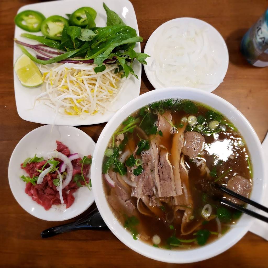 Pho Ga Dong Nai | restaurant | 11528 Bellaire Blvd ste g, Houston, TX 77072, USA | 2815302323 OR +1 281-530-2323
