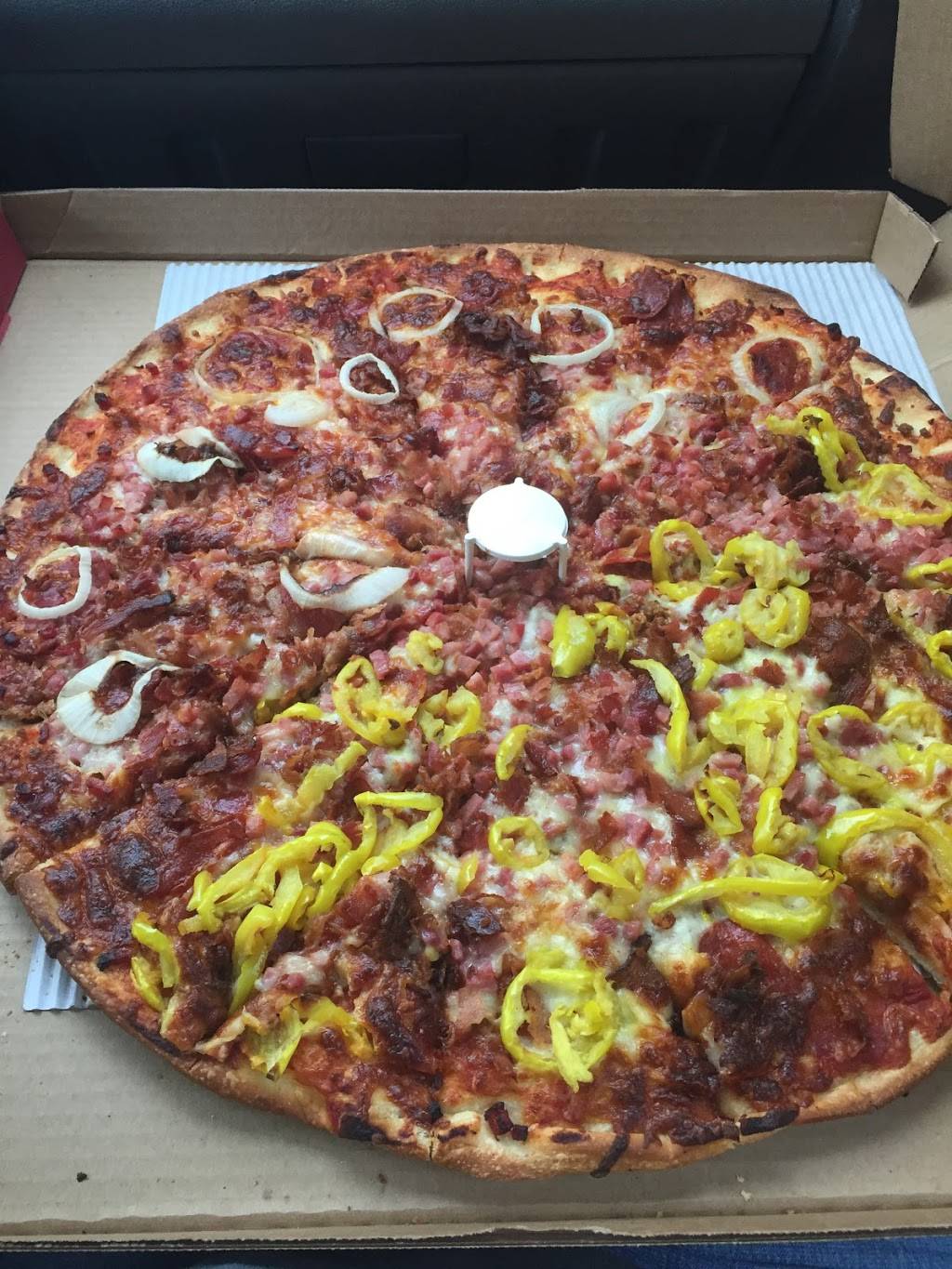 Giovannis Pizza | restaurant | 7 N Main St, Kingston, OH 45644, USA | 7406422244 OR +1 740-642-2244