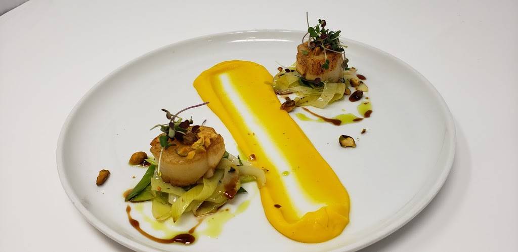 Casatis Pizza Vino | restaurant | 444 W Fullerton Pkwy, Chicago, IL 60614, USA | 7738571237 OR +1 773-857-1237