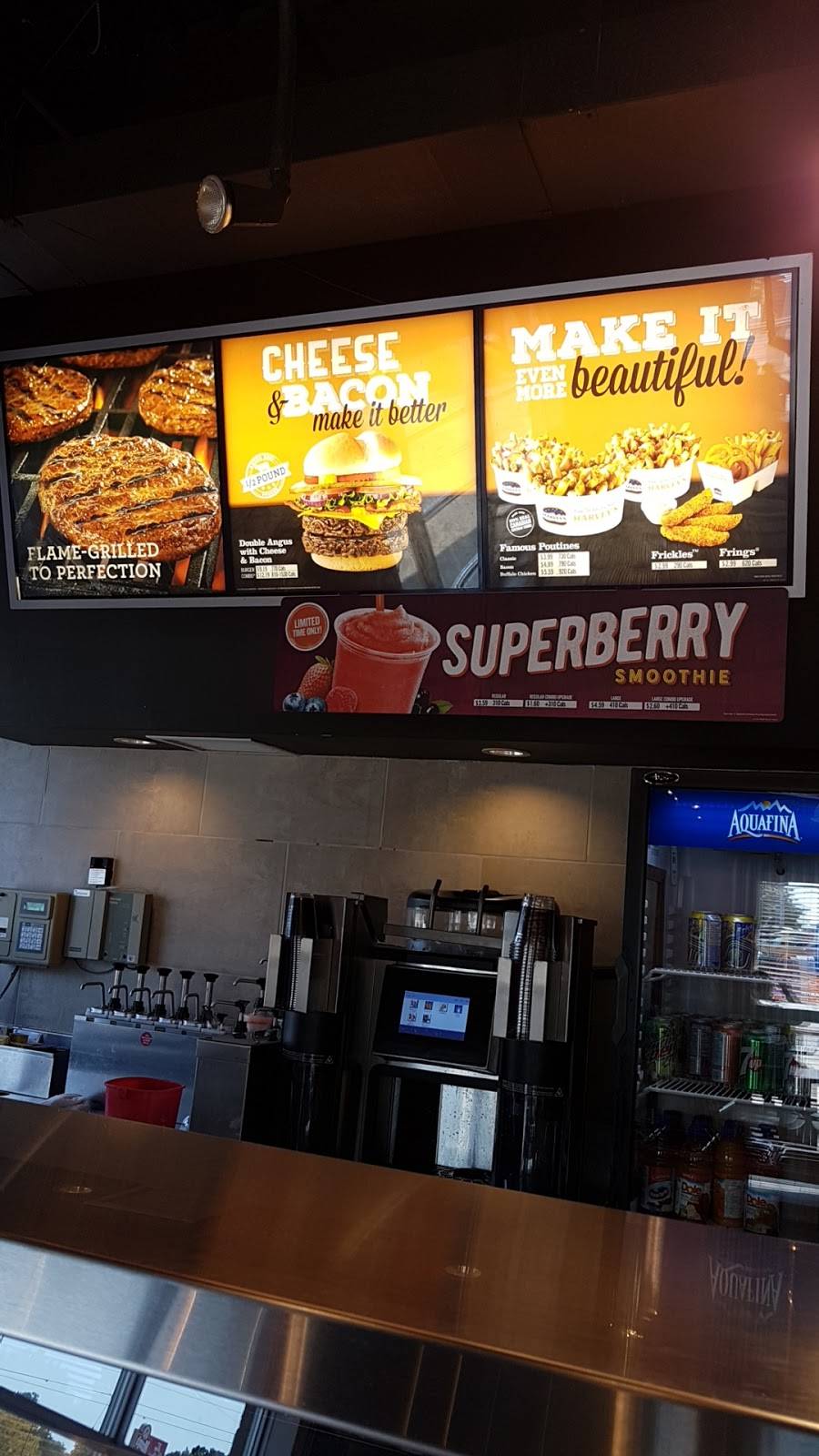 Harveys | restaurant | 400 Simcoe St, Tillsonburg, ON N4G 4X1, Canada | 5196884857 OR +1 519-688-4857