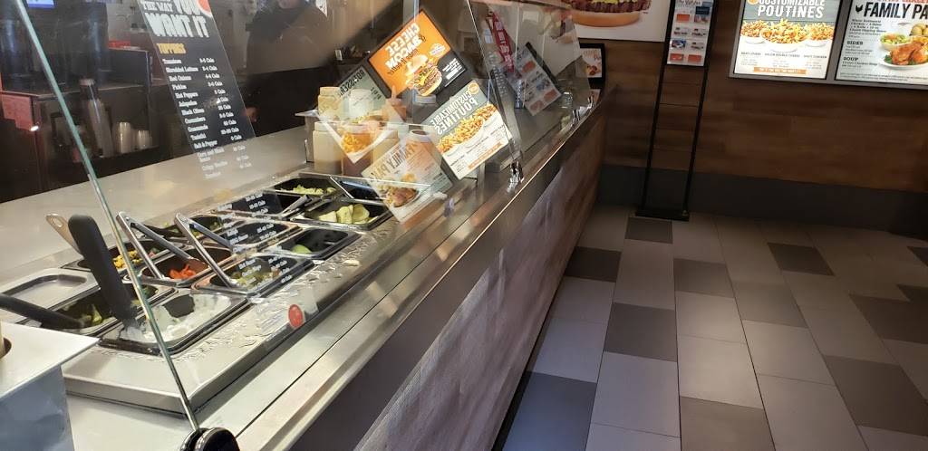 Harveys | restaurant | 2211 County Road #28, Port Hope, ON L1A 3W4, Canada | 9058851400 OR +1 905-885-1400