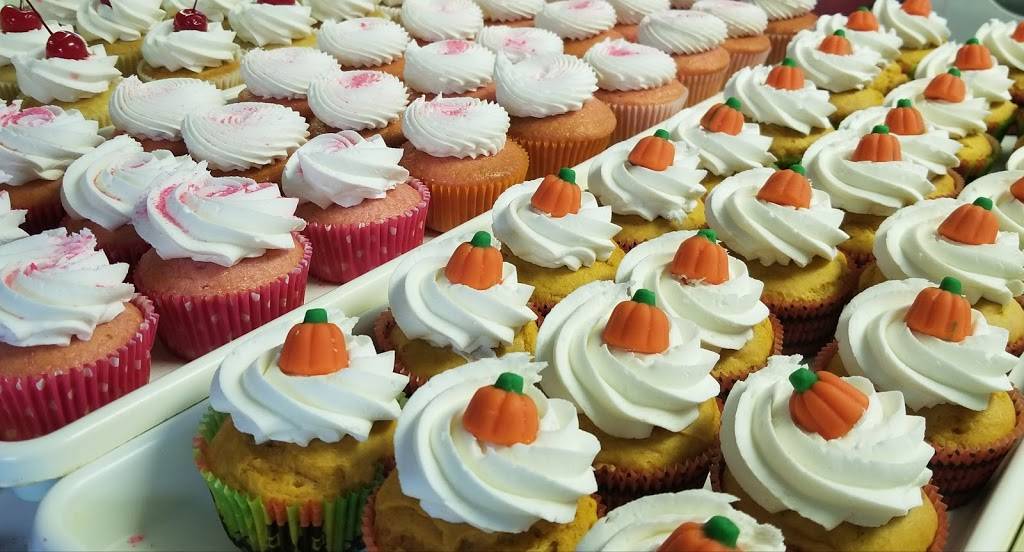 Cake Lady Cafe | restaurant | 2606 Catawba River Rd, Fort Lawn, SC 29714, USA | 8038999008 OR +1 803-899-9008