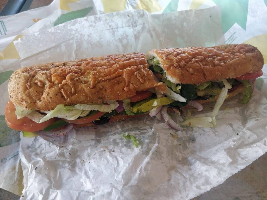 Subway Restaurants | restaurant | 1823 N Mays St, Round Rock, TX 78664, USA | 5122447827 OR +1 512-244-7827