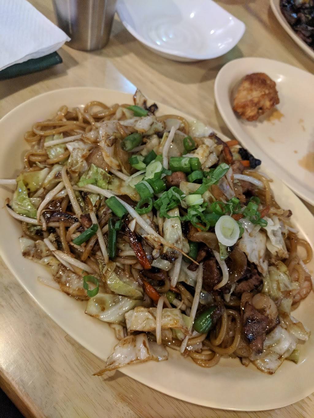 홍콩반점 | restaurant | 10650 Zelzah Ave, Granada Hills, CA 91344, USA | 8184881373 OR +1 818-488-1373