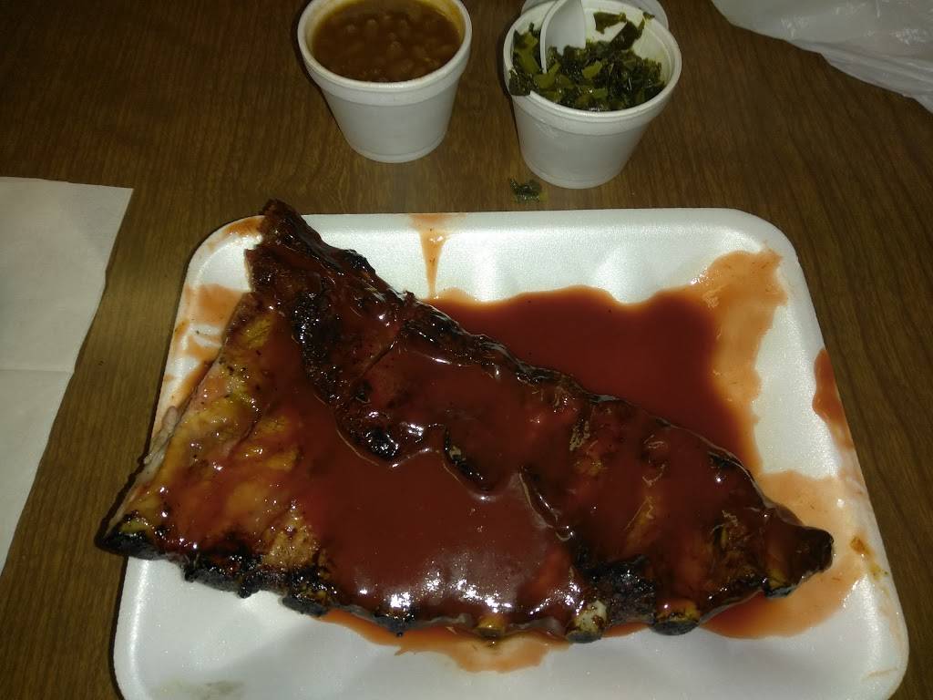 Parks Old Style Bar-B-Q | restaurant | 7444 Beaubien St, Detroit, MI 48202, USA | 3138737444 OR +1 313-873-7444