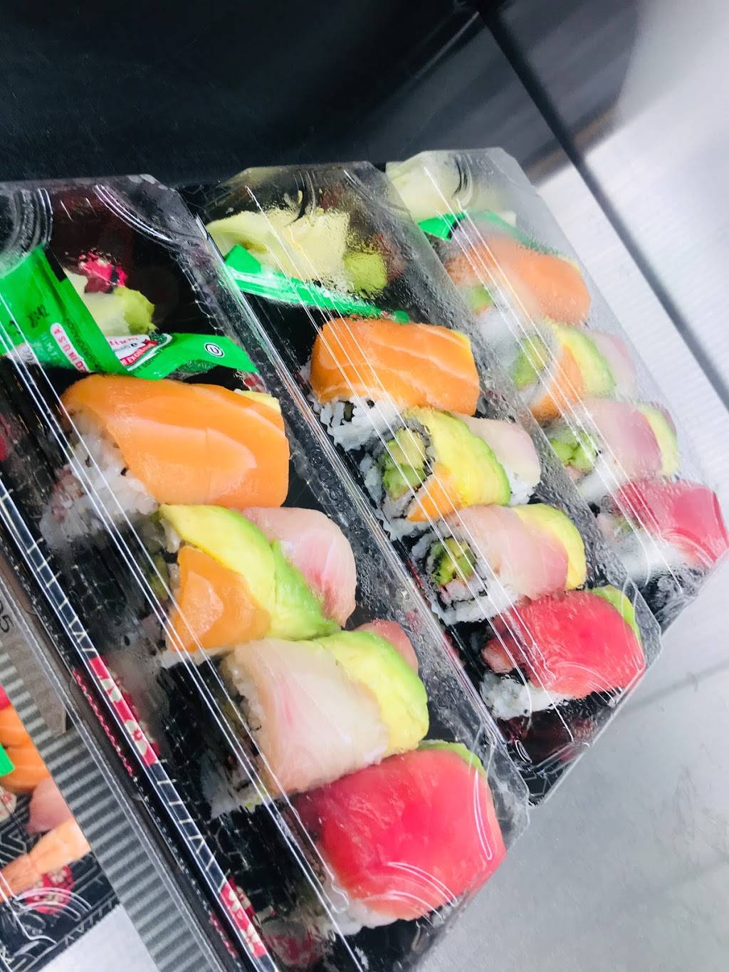 poke fresh sushi and sashimi | restaurant | 507 Dallas St, Houston, TX 77002, USA | 8324911386 OR +1 832-491-1386