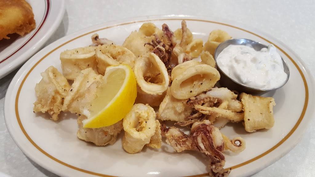 Viking Fish & Chips | restaurant | 826 The Queensway, Etobicoke, ON M8Z 1N5, Canada | 4162592051 OR +1 416-259-2051