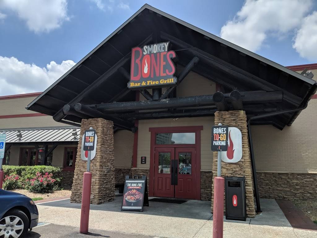 Smokey Bones Bar & Fire Grill | restaurant | 4590 Virginia Beach Blvd, Virginia Beach, VA 23462, USA | 7576711622 OR +1 757-671-1622