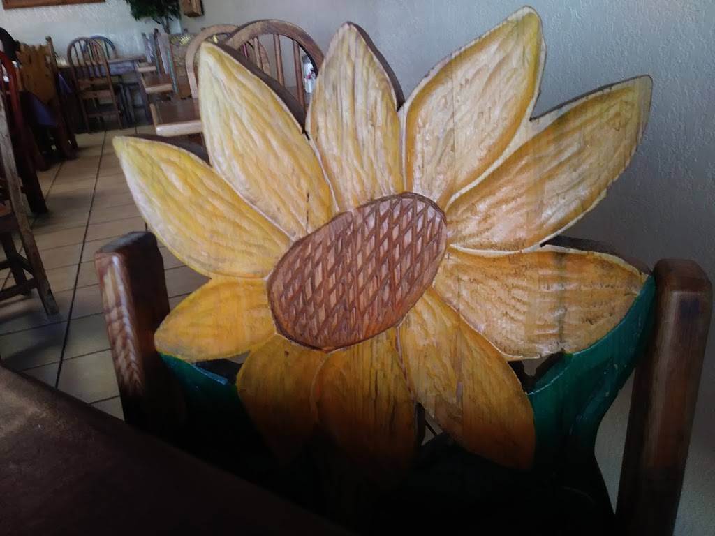 Las Fuentes Restaurant | restaurant | 5300 Doniphan Dr # 3, El Paso, TX 79932, USA | 9155819675 OR +1 915-581-9675