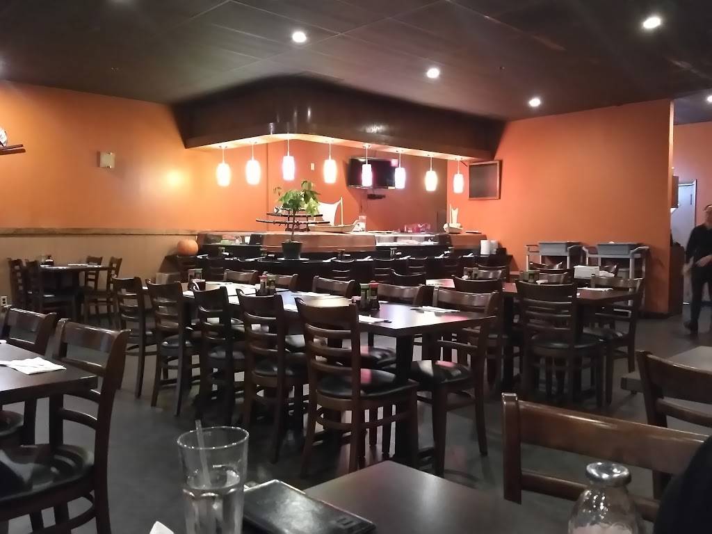 Sakana Sushi Asian Fusion Restaurant | meal takeaway | 434 Town Center, New Britain, PA 18901, USA | 2153451211 OR +1 215-345-1211