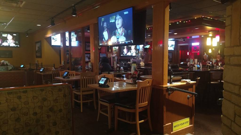 Applebees Grill + Bar | restaurant | 5800 N Mesa St, El Paso, TX 79912, USA | 9158338899 OR +1 915-833-8899