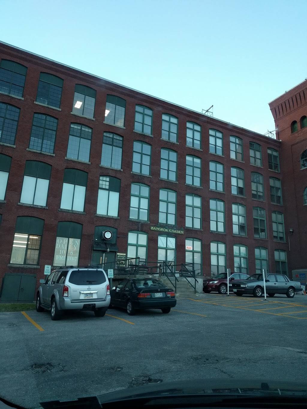 Bangkok Garden Restaurant | restaurant | Fort Andross, 14 Maine St, Brunswick, ME 04011, USA | 2077259708 OR +1 207-725-9708