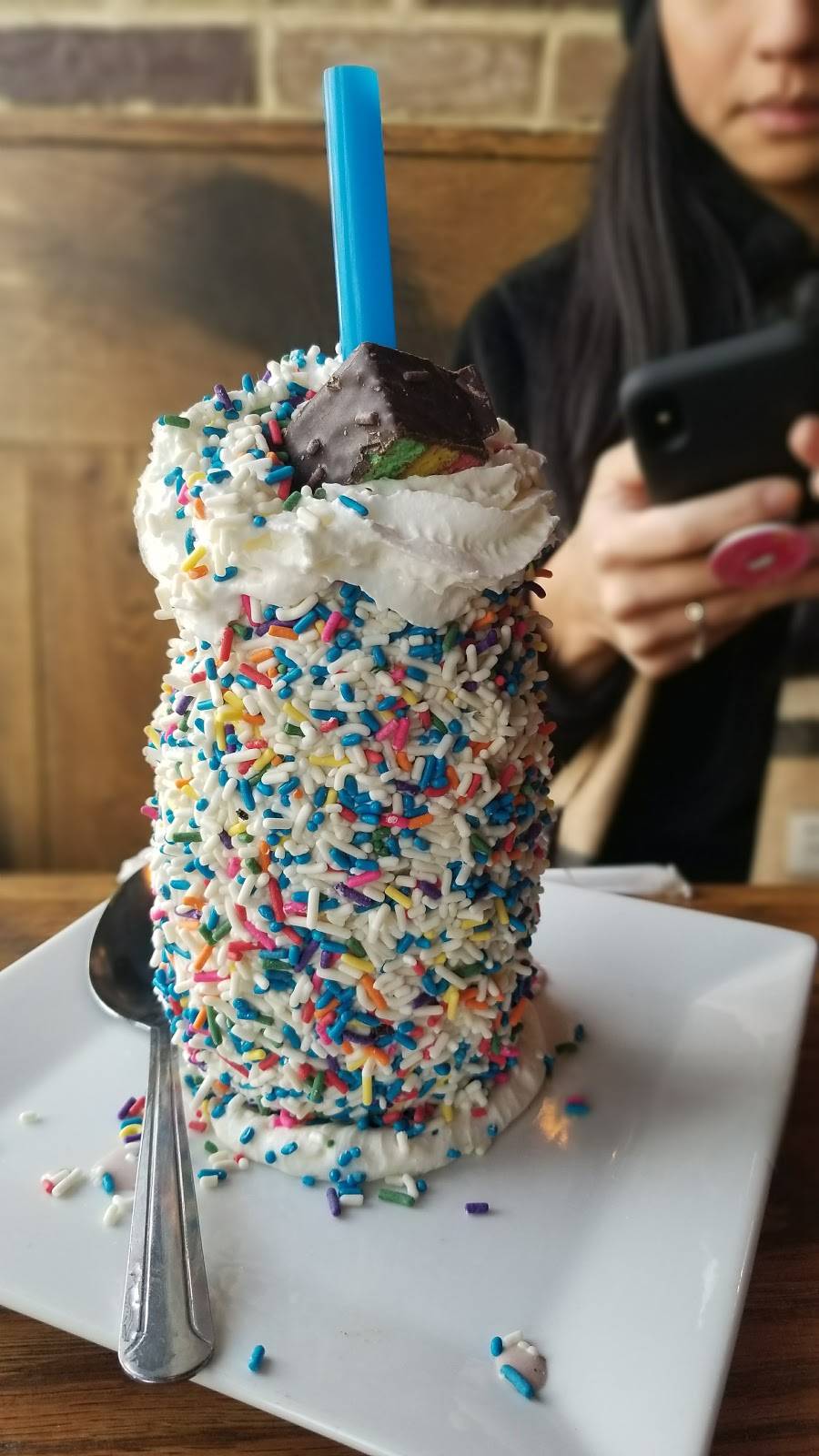 Burgerology | restaurant | 226 Merrick Rd, Rockville Centre, NY 11570, USA | 5166009720 OR +1 516-600-9720