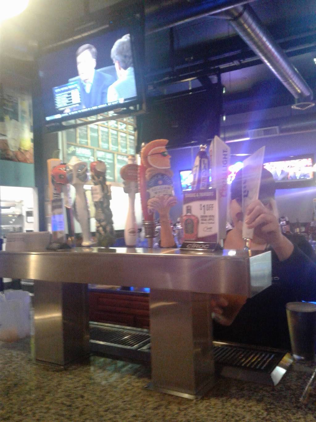 Chicago Sports Bar & Grill | restaurant | 1179 Airport Rd, Allentown, PA 18109, USA | 6107762090 OR +1 610-776-2090