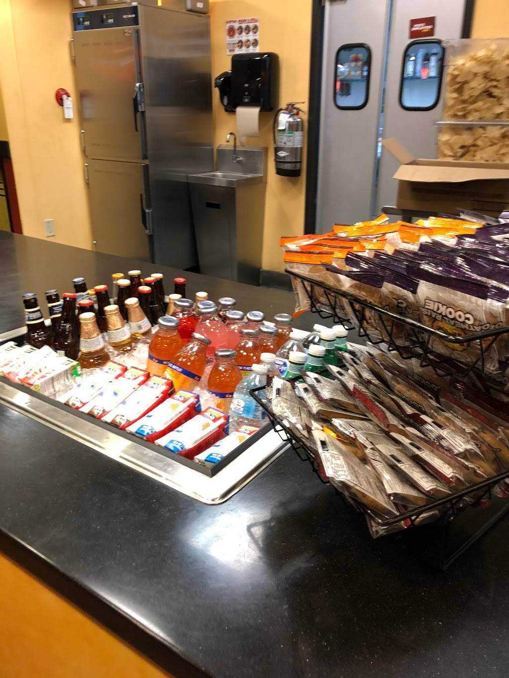 Moes Southwest Grill | restaurant | 5332 McFarland Dr, Durham, NC 27707, USA | 9194936637 OR +1 919-493-6637