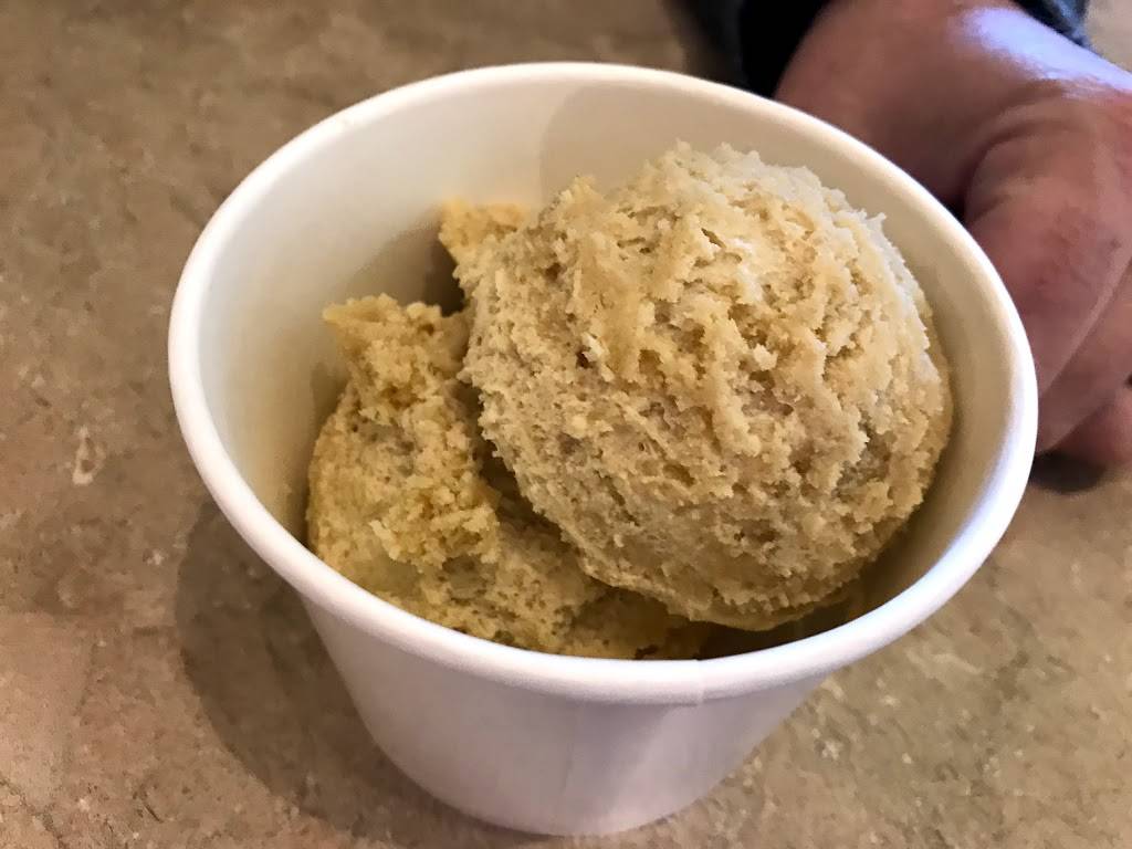 Dough Co. Stl | restaurant | 174 W County Center, Location FC-14, Des Peres, MO 63131, USA | 3143590051 OR +1 314-359-0051