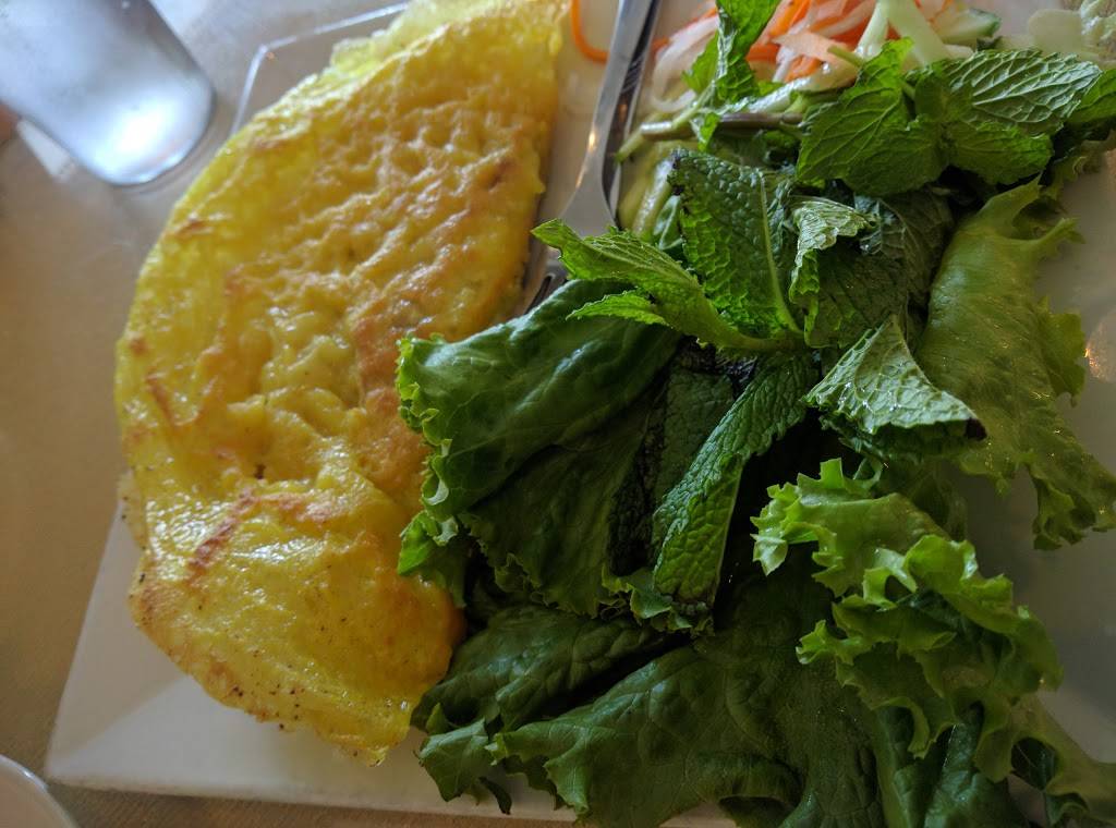 Pho Paris Restaurant | restaurant | 136 Newbury St #2, Peabody, MA 01960, USA | 9785358339 OR +1 978-535-8339