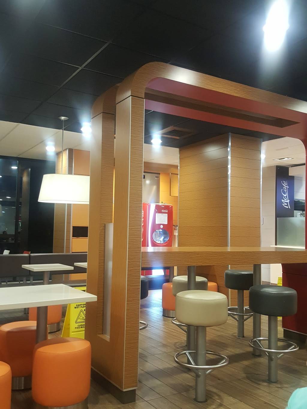 McDonalds | cafe | 608 Williams Rd, Salinas, CA 93905, USA | 8314221490 OR +1 831-422-1490