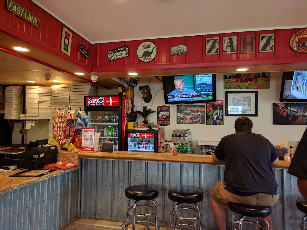 Zahz Pizza | restaurant | 596 Cayuga Rd, Cheektowaga, NY 14225, USA | 7166309249 OR +1 716-630-9249