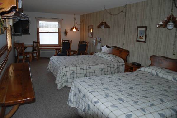 The Shack a Lakeside Log Lodge & Country Inn | restaurant | 2263 W 14th St, White Cloud, MI 49349, USA | 2319246683 OR +1 231-924-6683