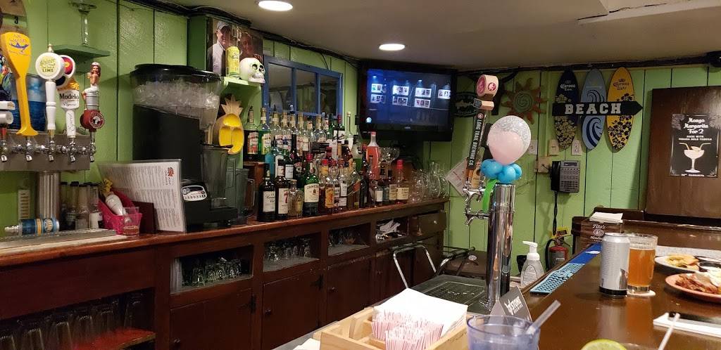 Aunt Chiladas | restaurant | 3931 Whitney Ave, Hamden, CT 06518, USA | 2032304640 OR +1 203-230-4640