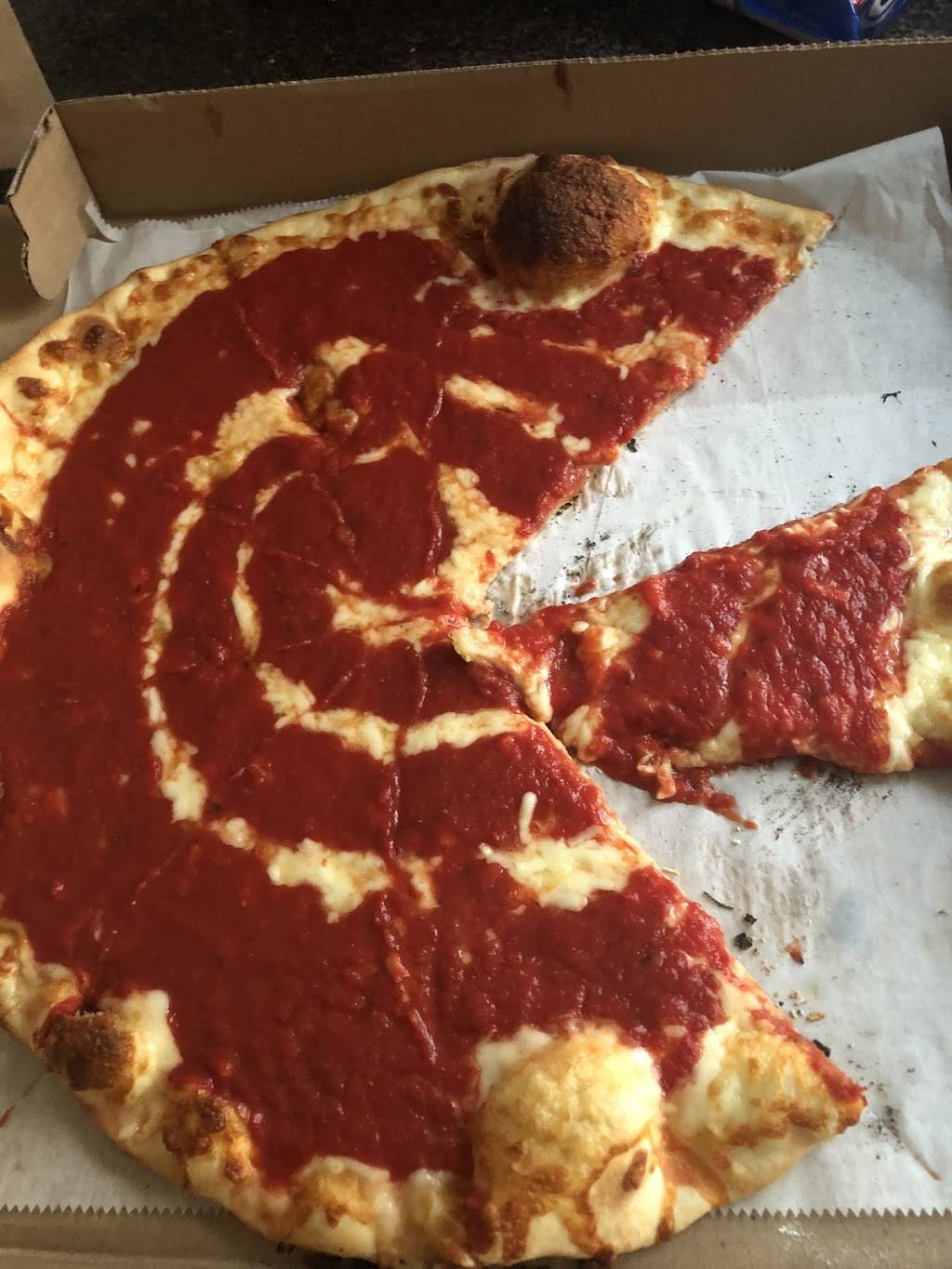 Franzones Pizzeria | restaurant | 114 Levering St, Manayunk, PA 19127, USA | 2155081050 OR +1 215-508-1050