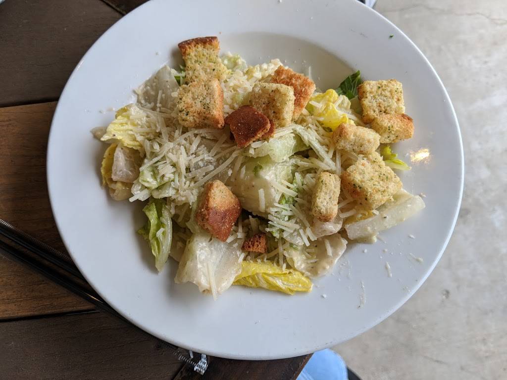 Fords Garage | restaurant | 11105 Causeway Blvd, Brandon, FL 33511, USA | 8136613673 OR +1 813-661-3673