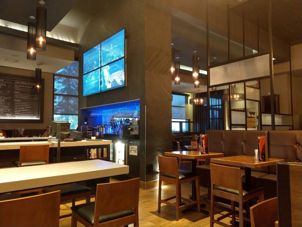 Rôtisserie St-Hubert | restaurant | 125 Boulevard Saint-Joseph, Drummondville, QC J2C 2A5, Canada | 8194775555 OR +1 819-477-5555